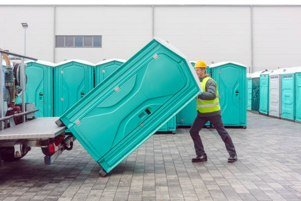 Best VIP or Luxury Restroom Trailers  in Longmont, CO